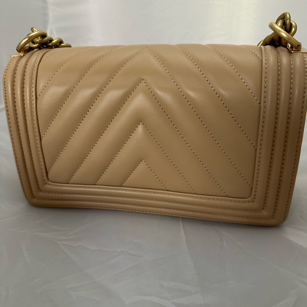 CHANEL Beige Quilted Boy Flap Bag with Gold Hardware - Picture 11 of 11